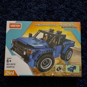 verty Mechanical Master Blue and Black Building Set